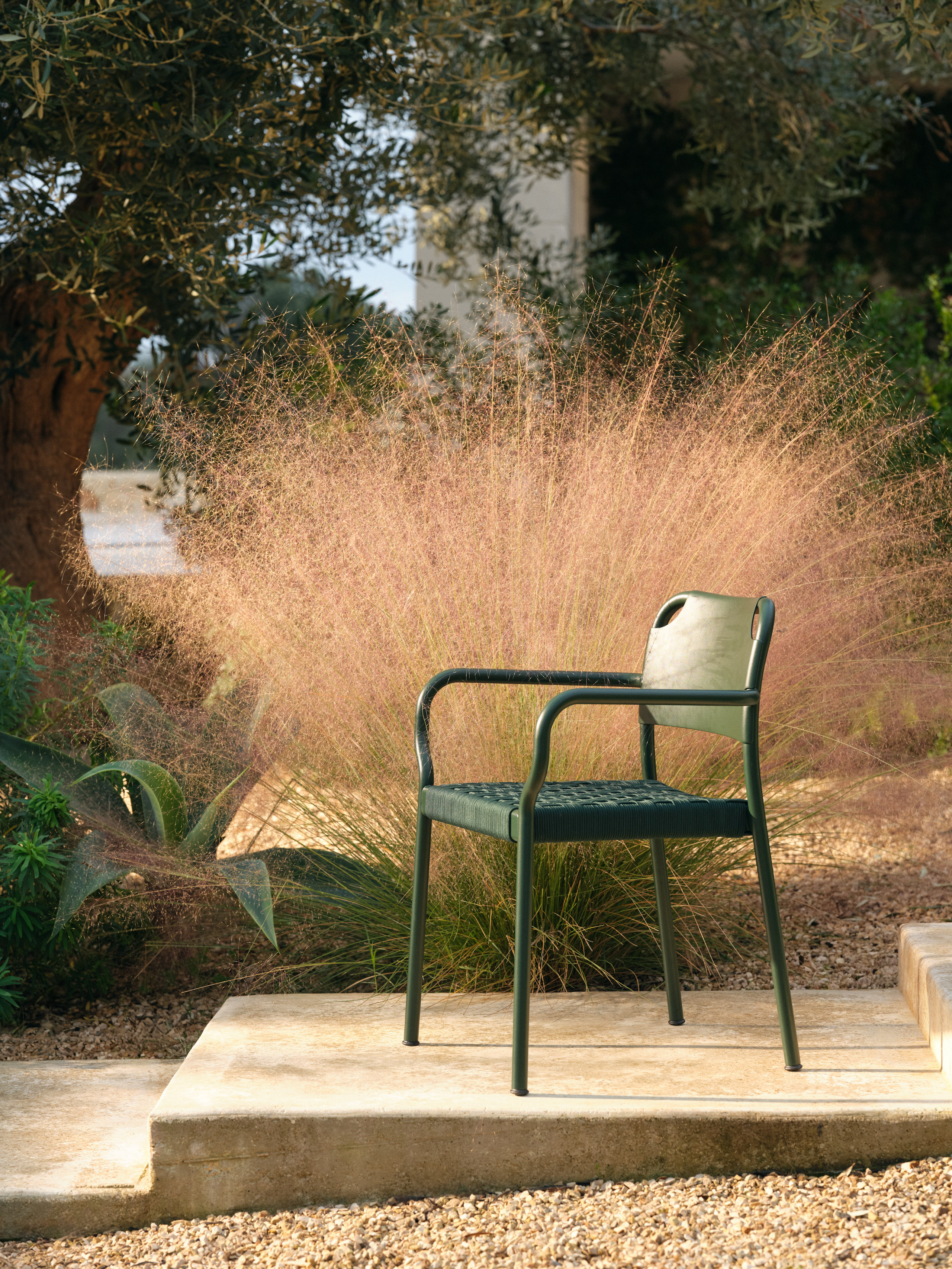 FH_Vind_Armchair_Hunter Green